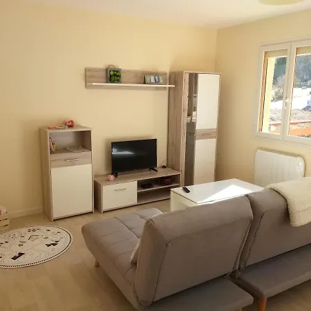 Location A.m.i Apartment